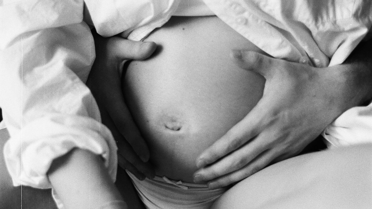 Best Pregnancy Pillow Shapes and How to Choose - Bump to Baby Guide
